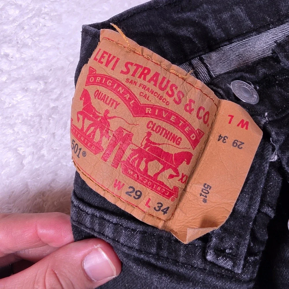 Levi 501 Original Fit Mens 29/34 Black Button Fly Straight Leg Jeans S40154 AD